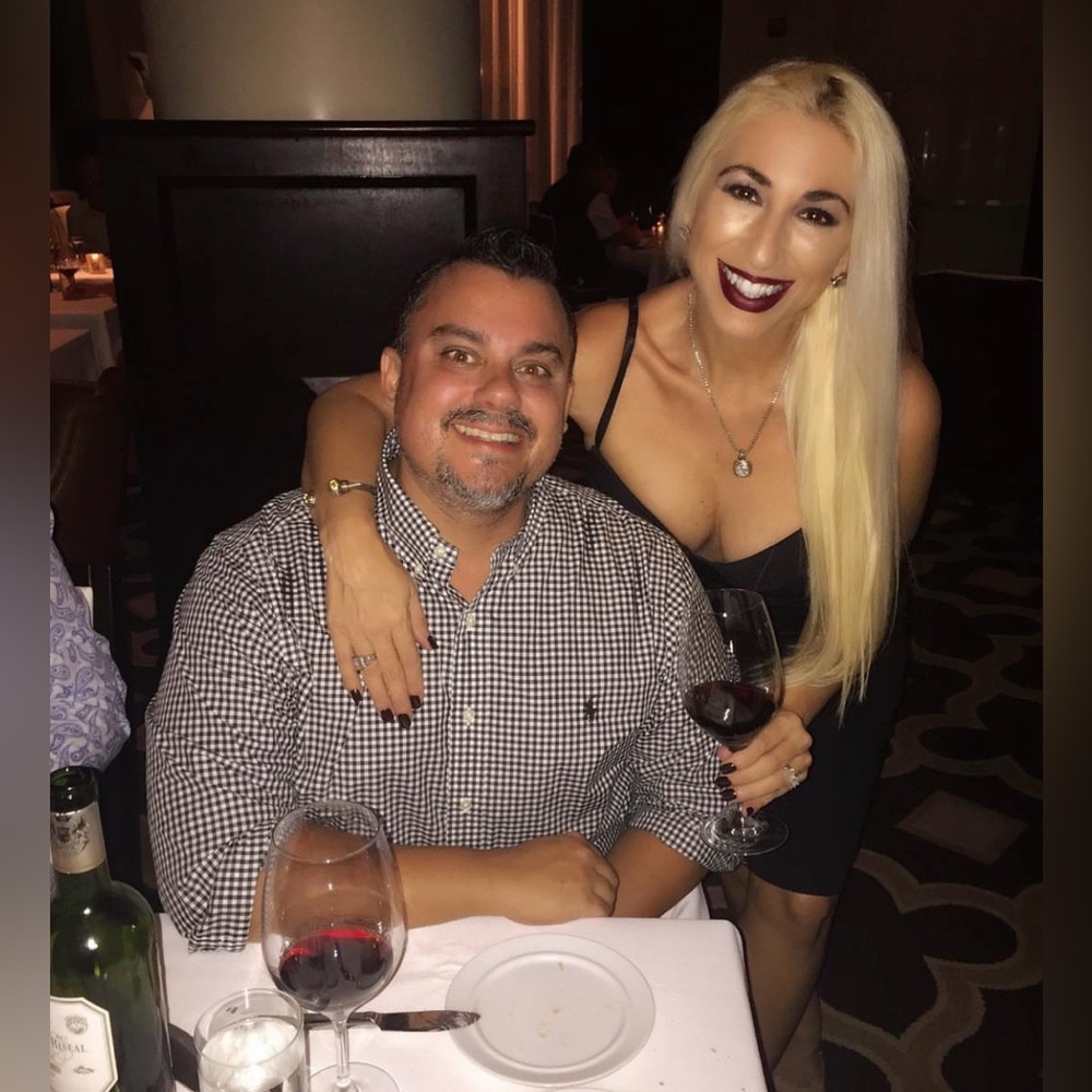 Simple Girl who loves to Shop🛍️